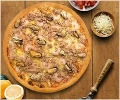 Mosselen, garnalen en tonijn